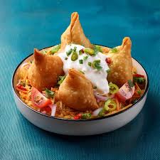 Samosa chaat